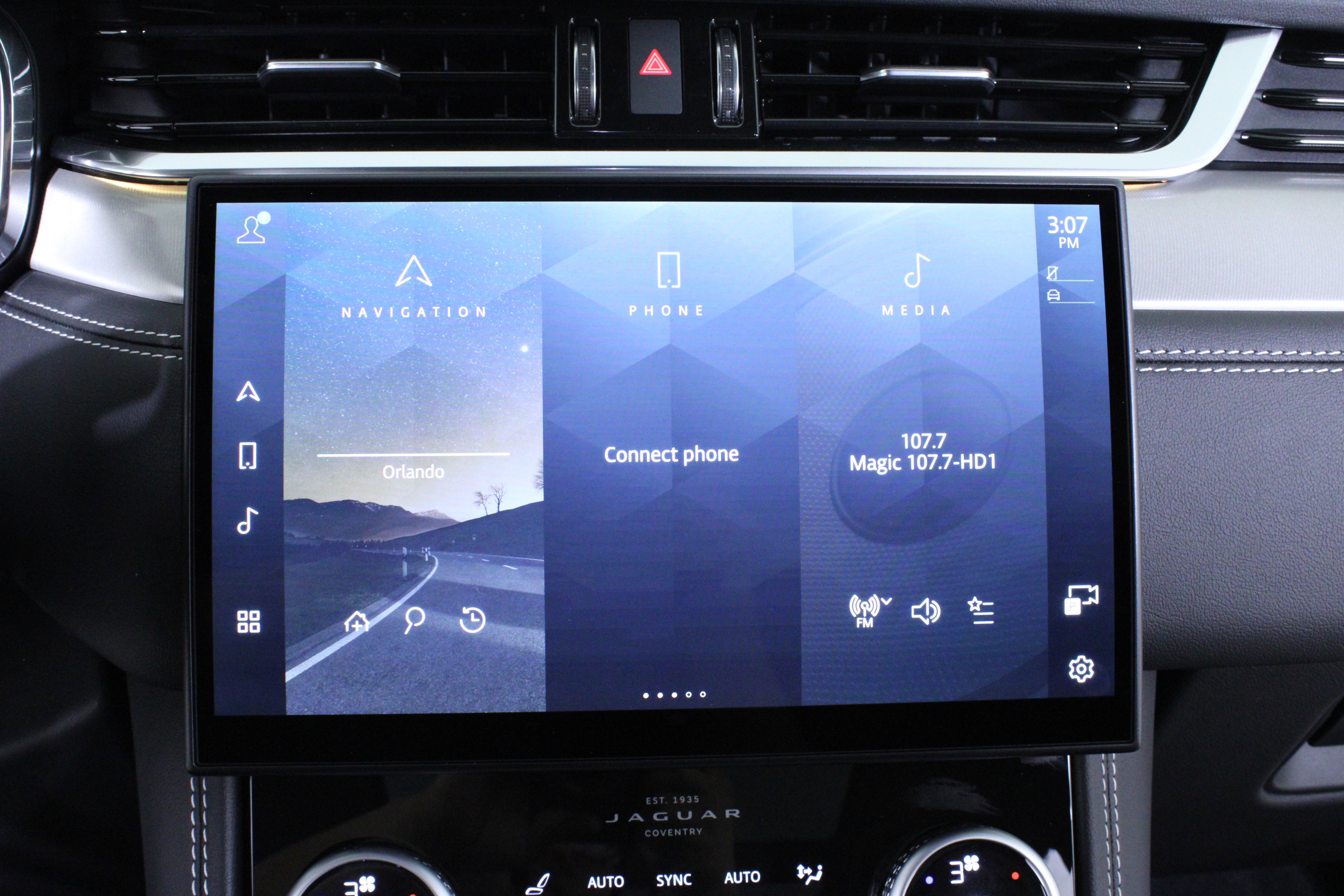 New 2026 Jaguar F-PACE R-Dynamic S image 20