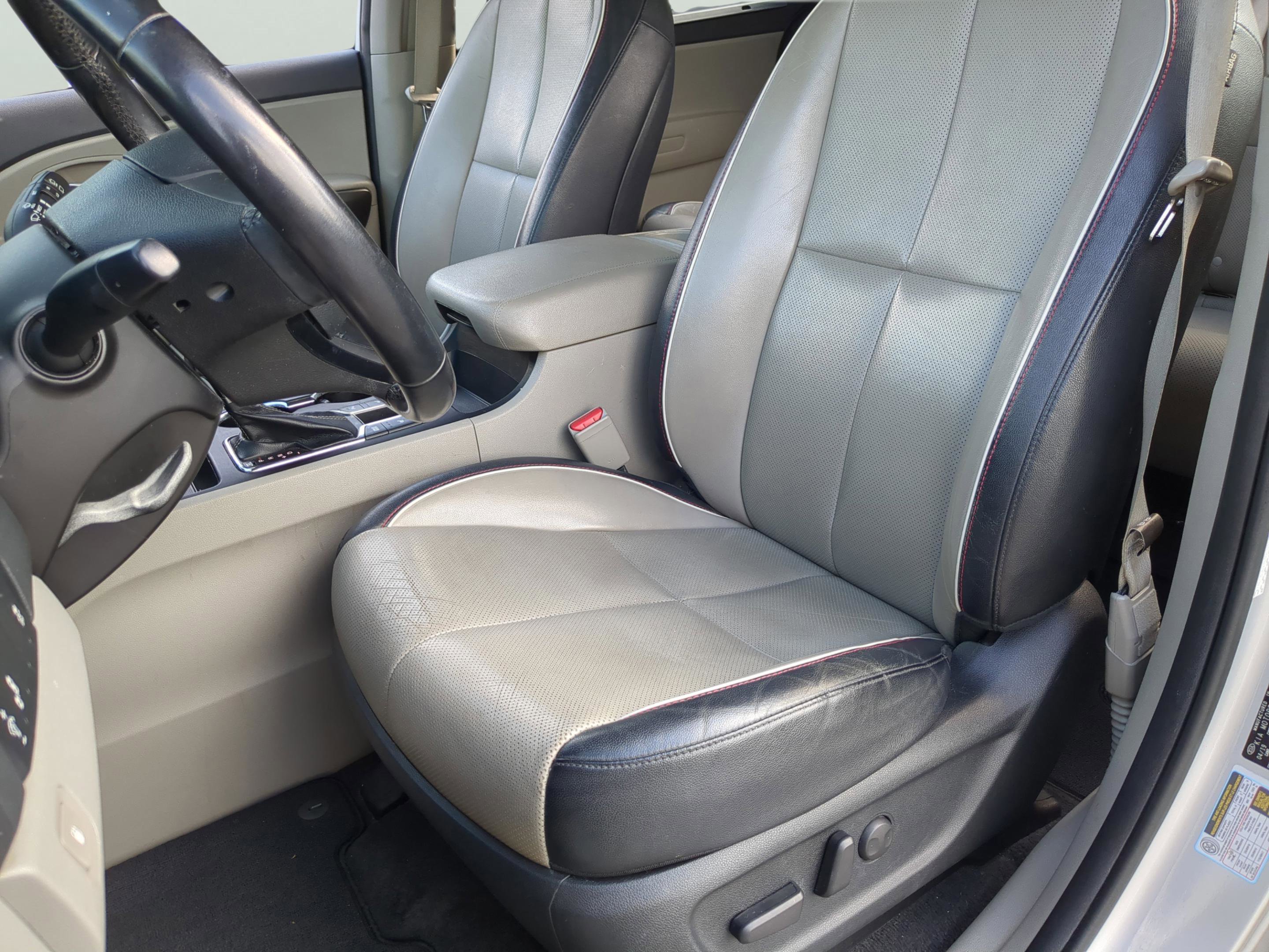 Used 2020 Kia Sedona EX FWD image 22