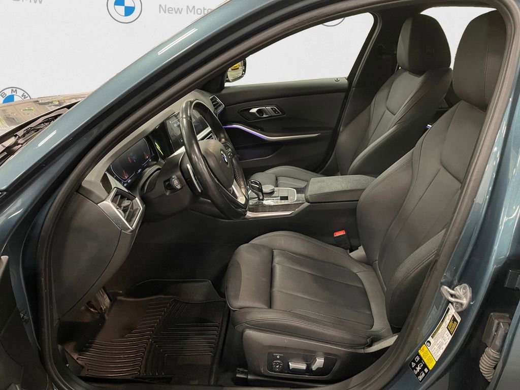 Used 2021 BMW 330i xDrive Sedan w/ Convenience Package image 9