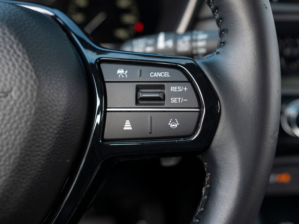 Used 2025 Honda CR-V Sport-L image 33