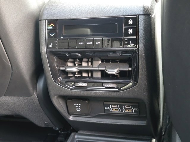 Used 2025 Jeep Grand Cherokee L Limited image 34