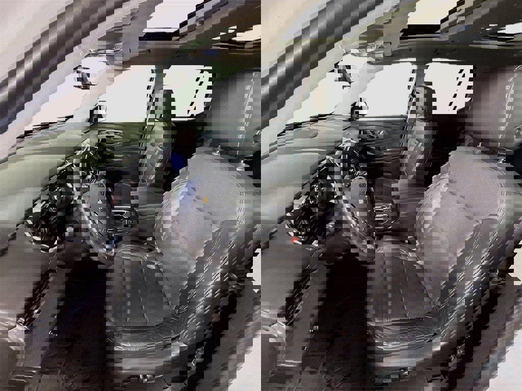 Used 2020 Chevrolet Traverse Premier image 16