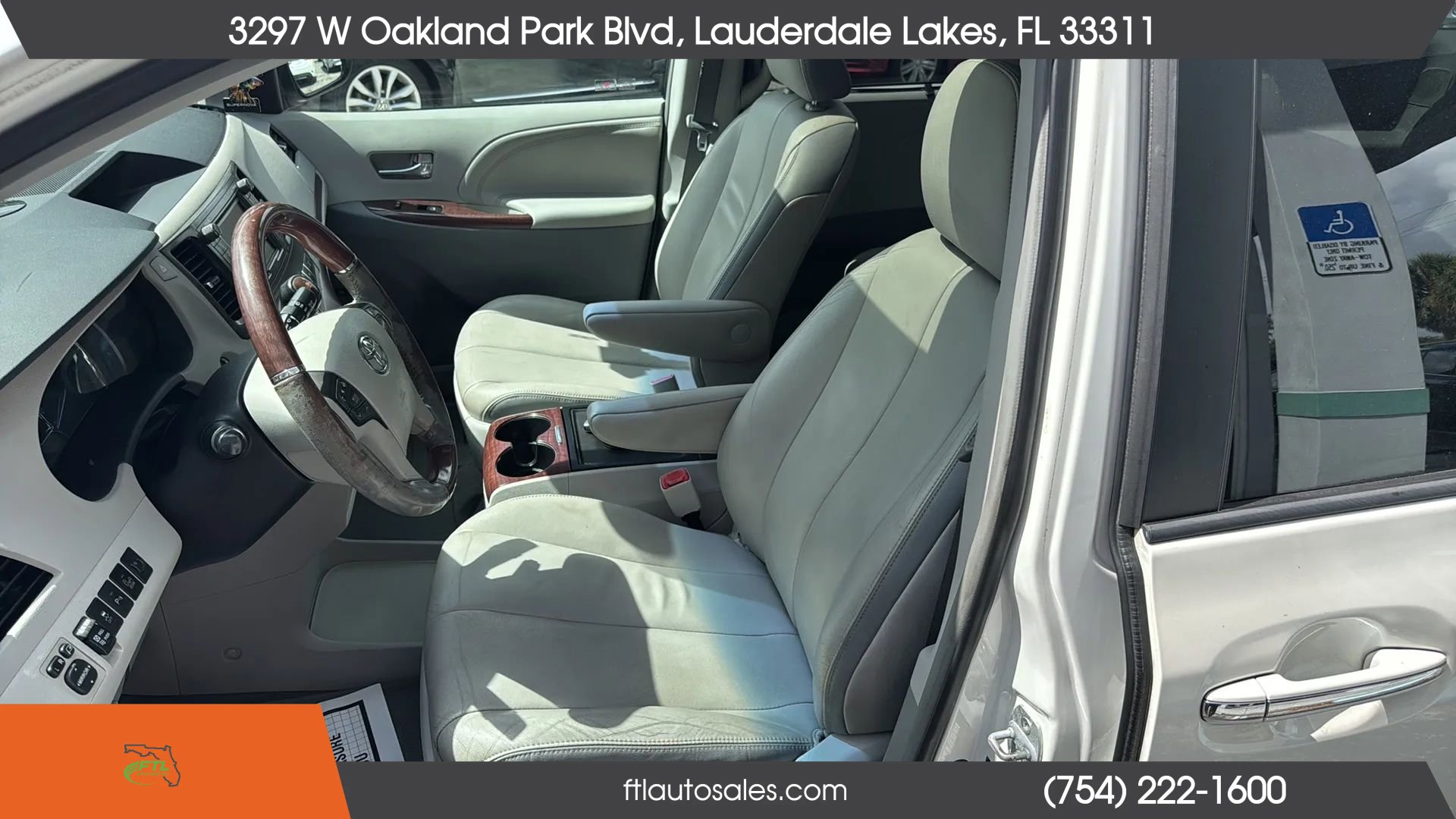 Used 2014 Toyota Sienna Limited w/ Limited Premium Package image 21