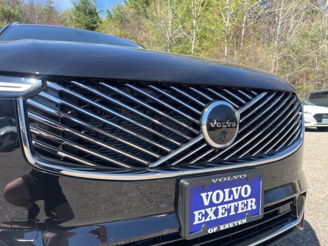 New 2026 Volvo XC90 B5 Plus w/ Protection Package AWD/4WD image 11
