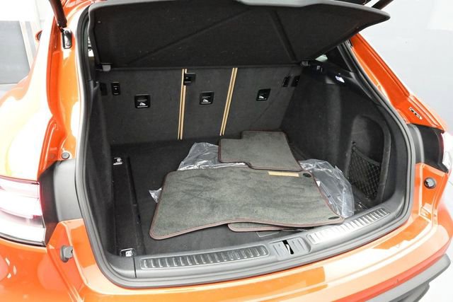 Certified 2023 Porsche Macan S AWD/4WD image 15