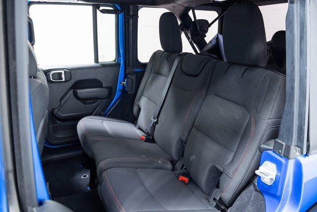 Used 2022 Jeep Wrangler Unlimited Rubicon w/ Xtreme Recon 35" Tire Package image 24