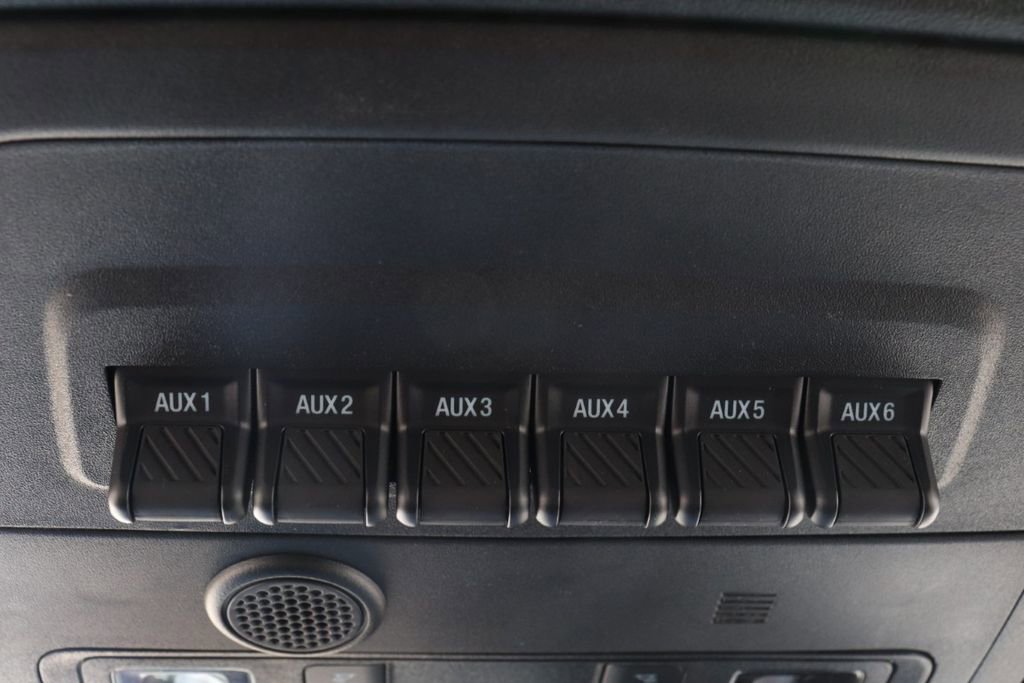 New 2025 Ford Bronco Badlands image 28