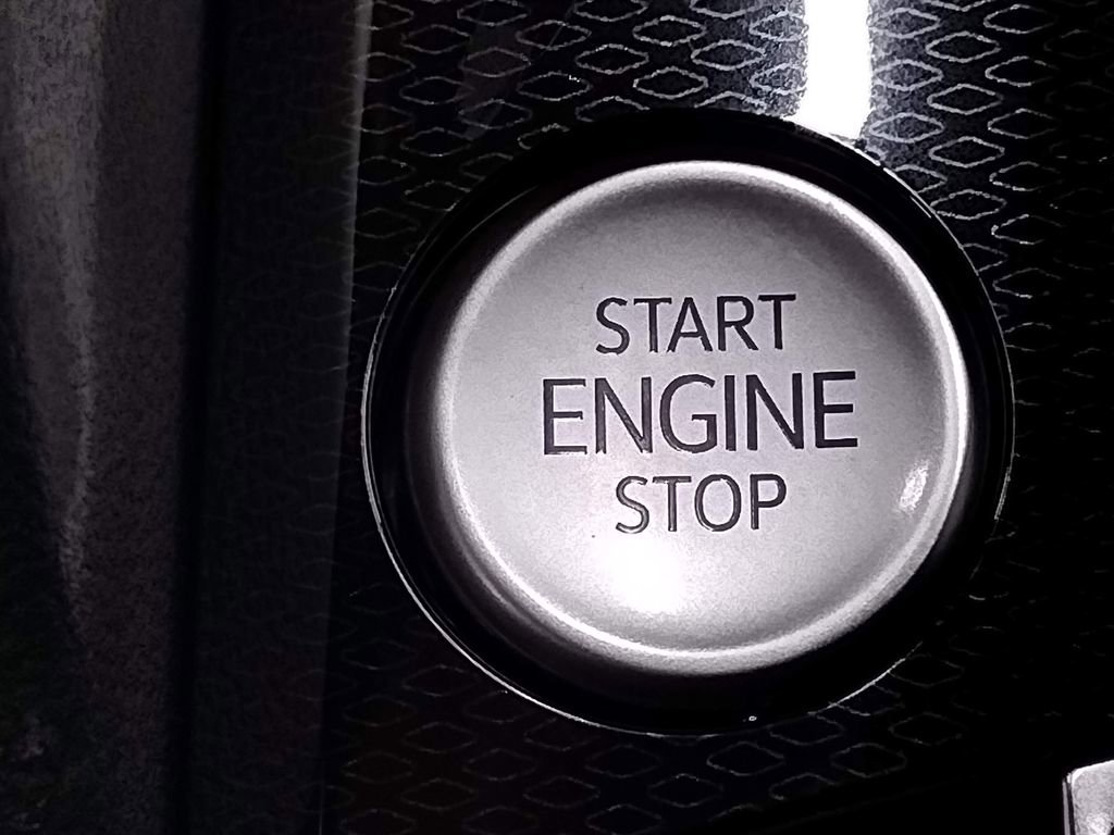 Certified 2025 Volkswagen Taos S image 30