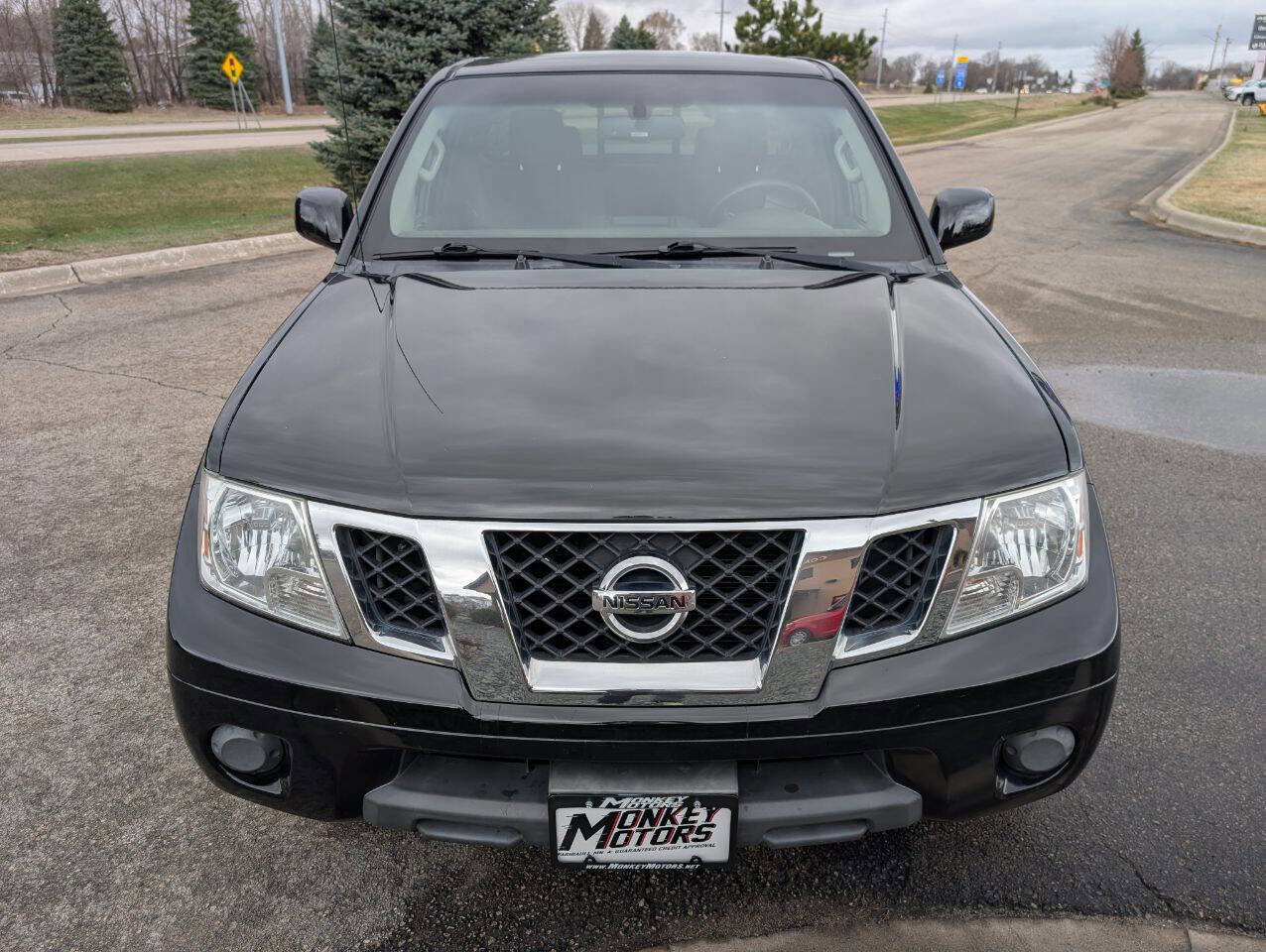 Used 2012 Nissan Frontier SV image 4