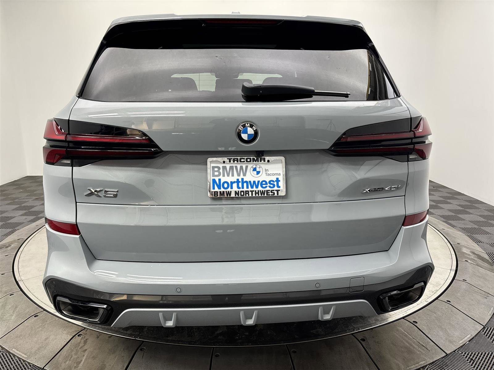 New 2026 BMW X5 xDrive40i w/ M Sport Package image 15