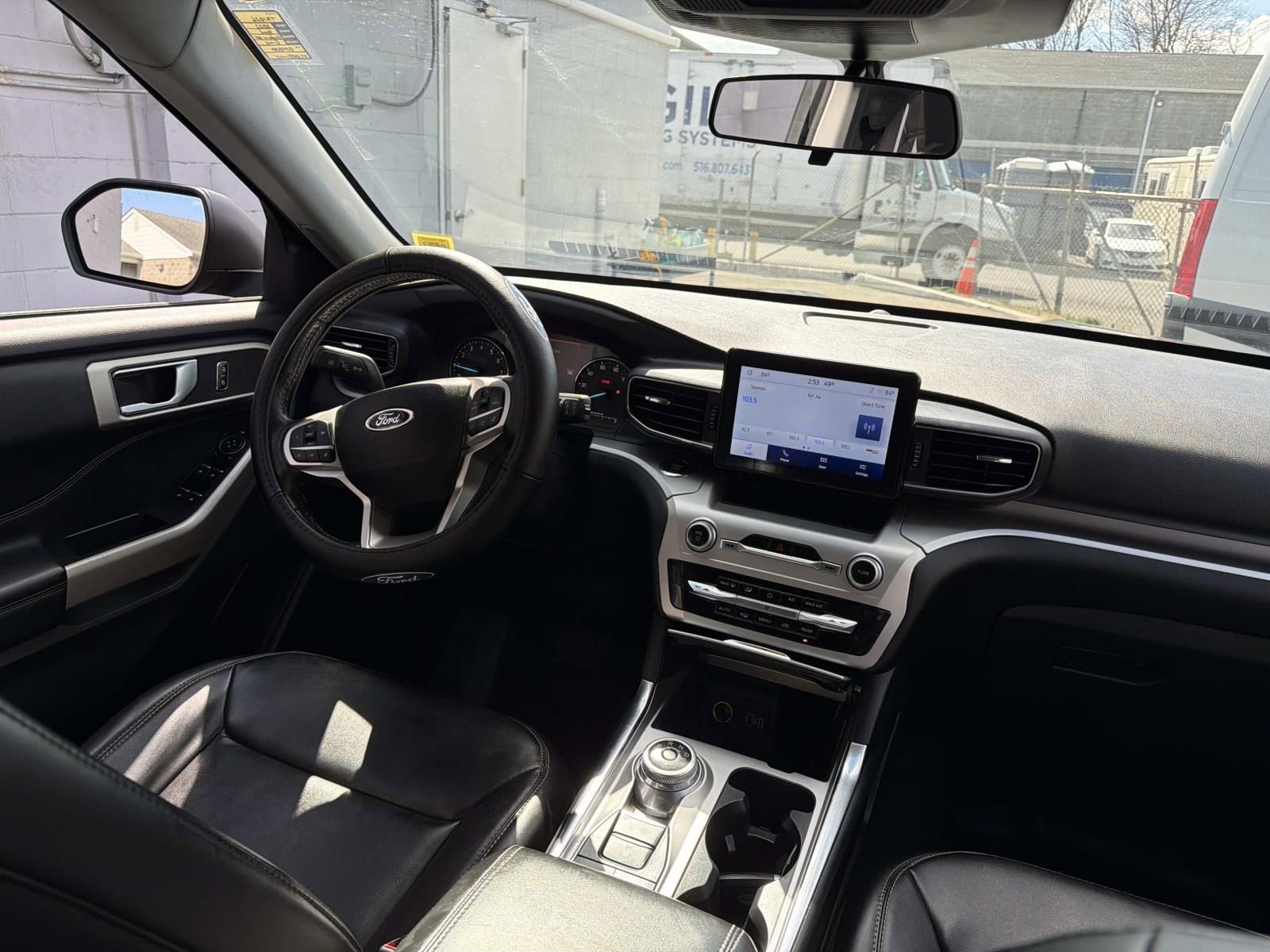 Used 2022 Ford Explorer XLT w/ Equipment Group 202A image 15