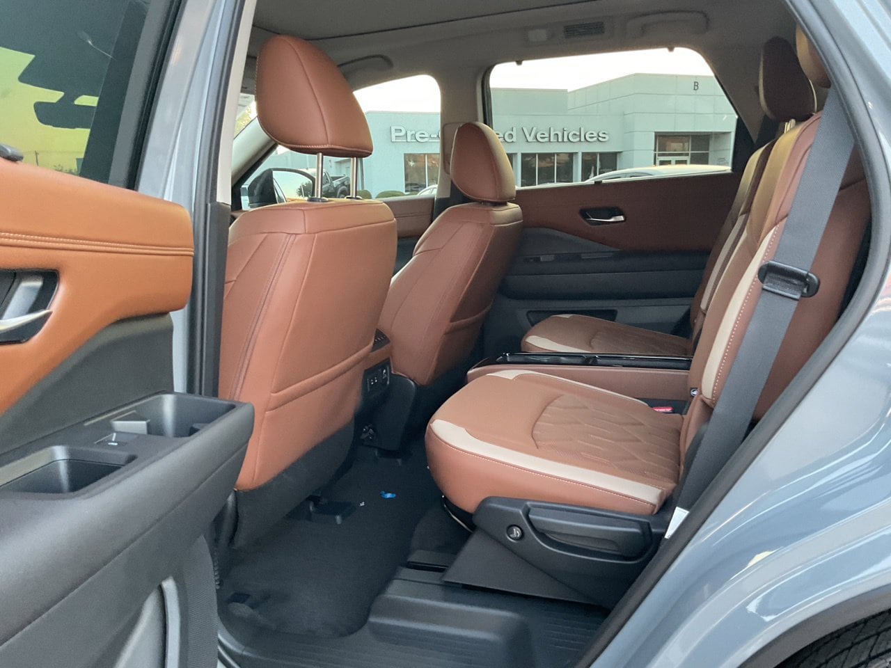 New 2026 Nissan Pathfinder Platinum FWD image 13
