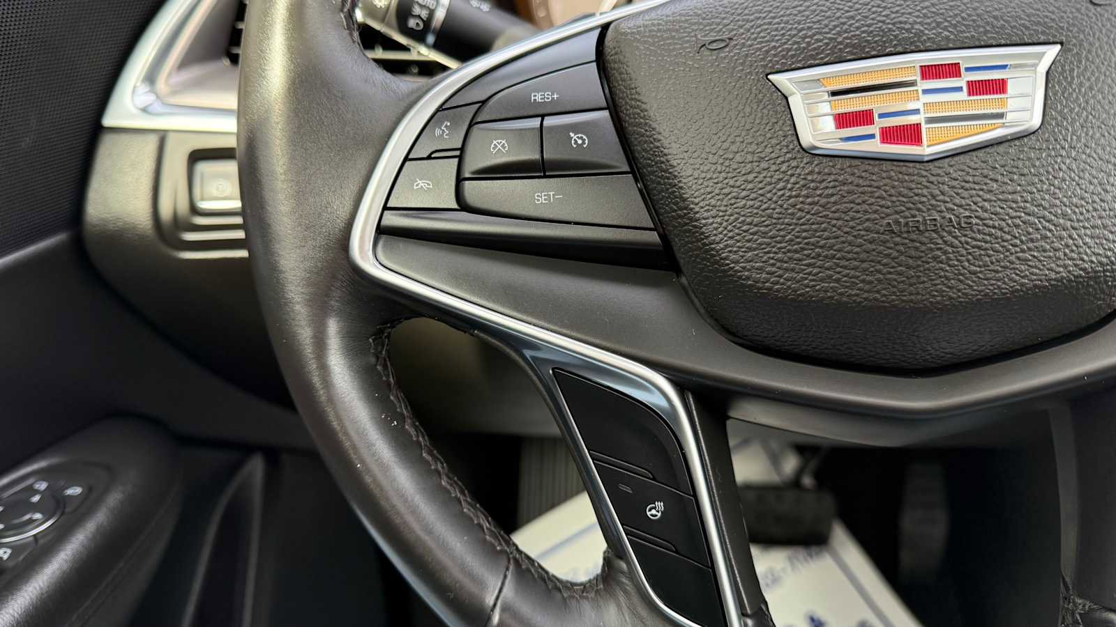 Used 2017 Cadillac XT5 Luxury FWD image 15