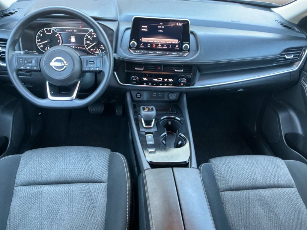 Used 2024 Nissan Rogue SV FWD image 11