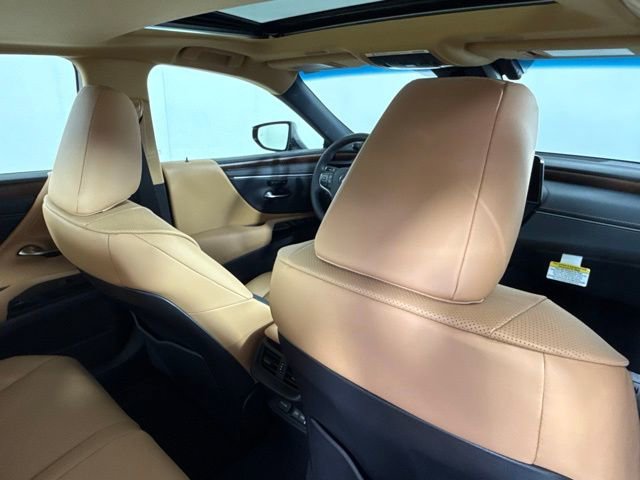 New 2025 Lexus ES 300h w/ Premium Package image 26