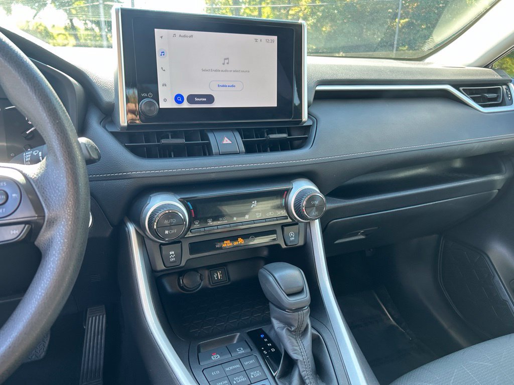 Certified 2025 Toyota RAV4 XLE AWD/4WD image 17