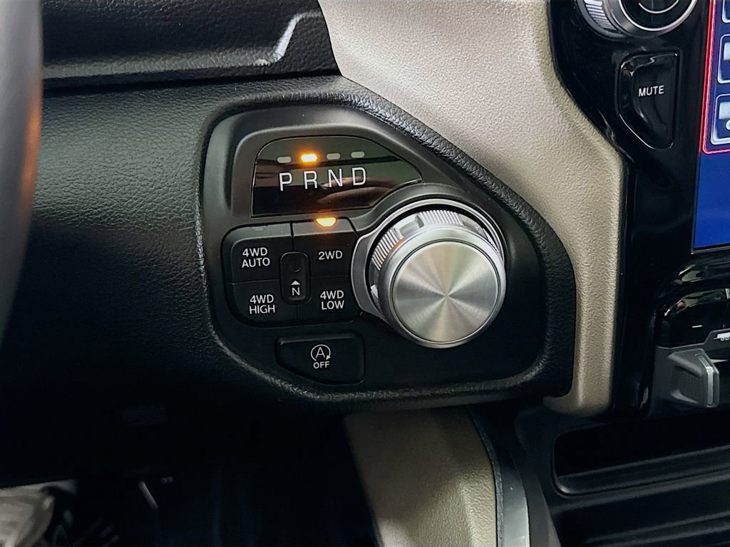 Used 2020 RAM 1500 Laramie image 17