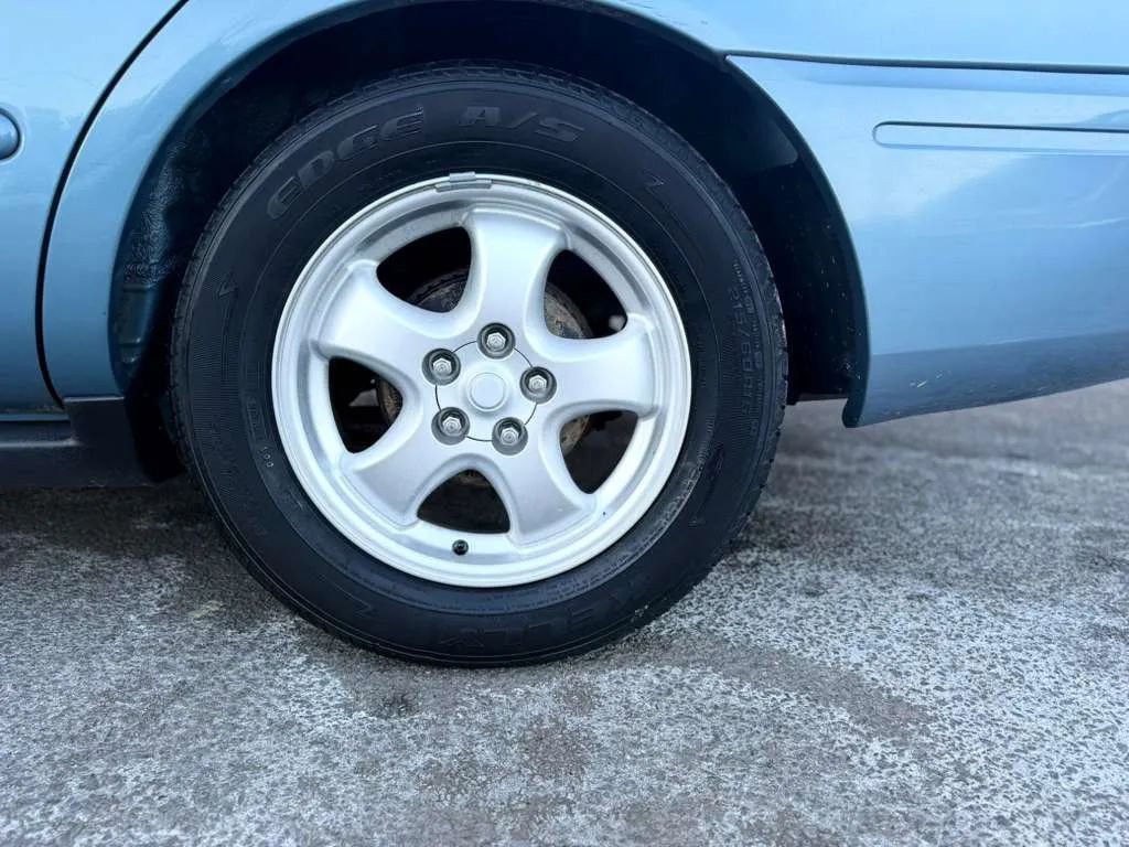 Used 2005 Ford Taurus SE FWD image 18