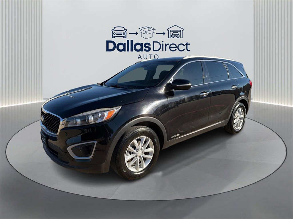 Used 2017 Kia Sorento LX image 2
