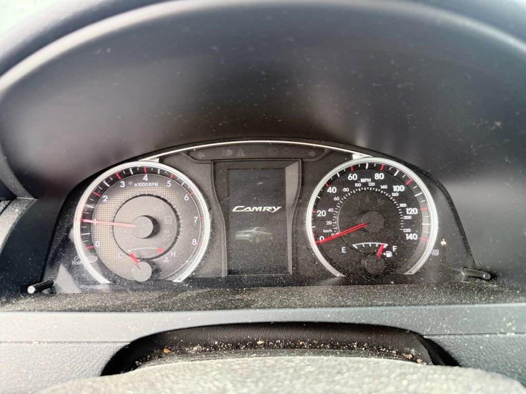 Used 2017 Toyota Camry XSE image 9