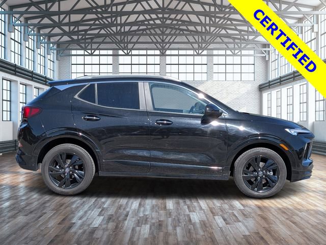 Used 2024 Buick Encore GX Sport Touring image 3