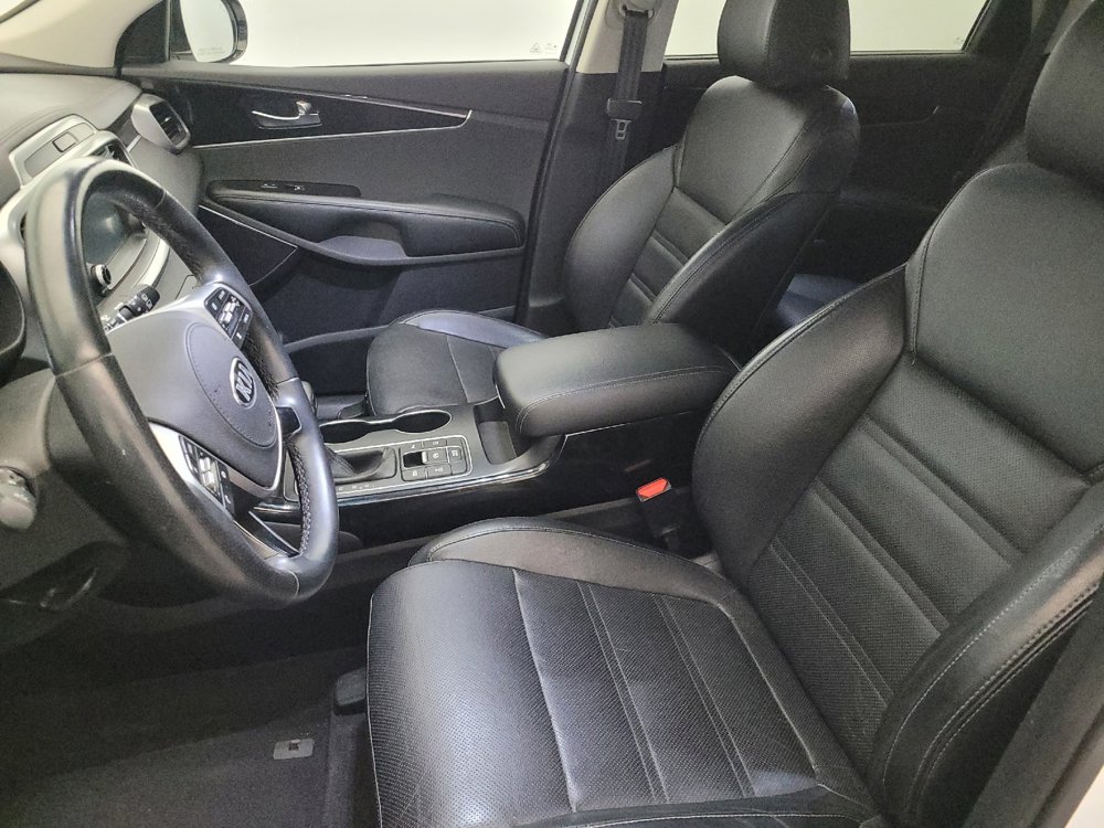 Used 2019 Kia Sorento SX w/ SX Touring Package image 17
