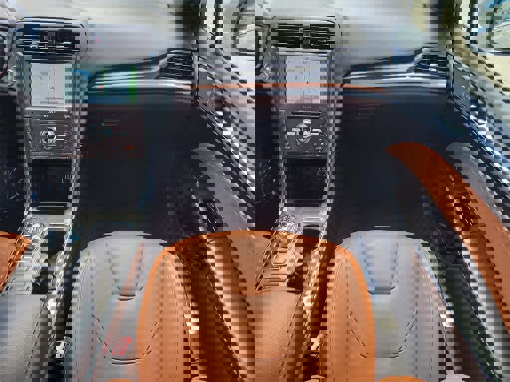 Used 2019 Ford Fusion Titanium image 15