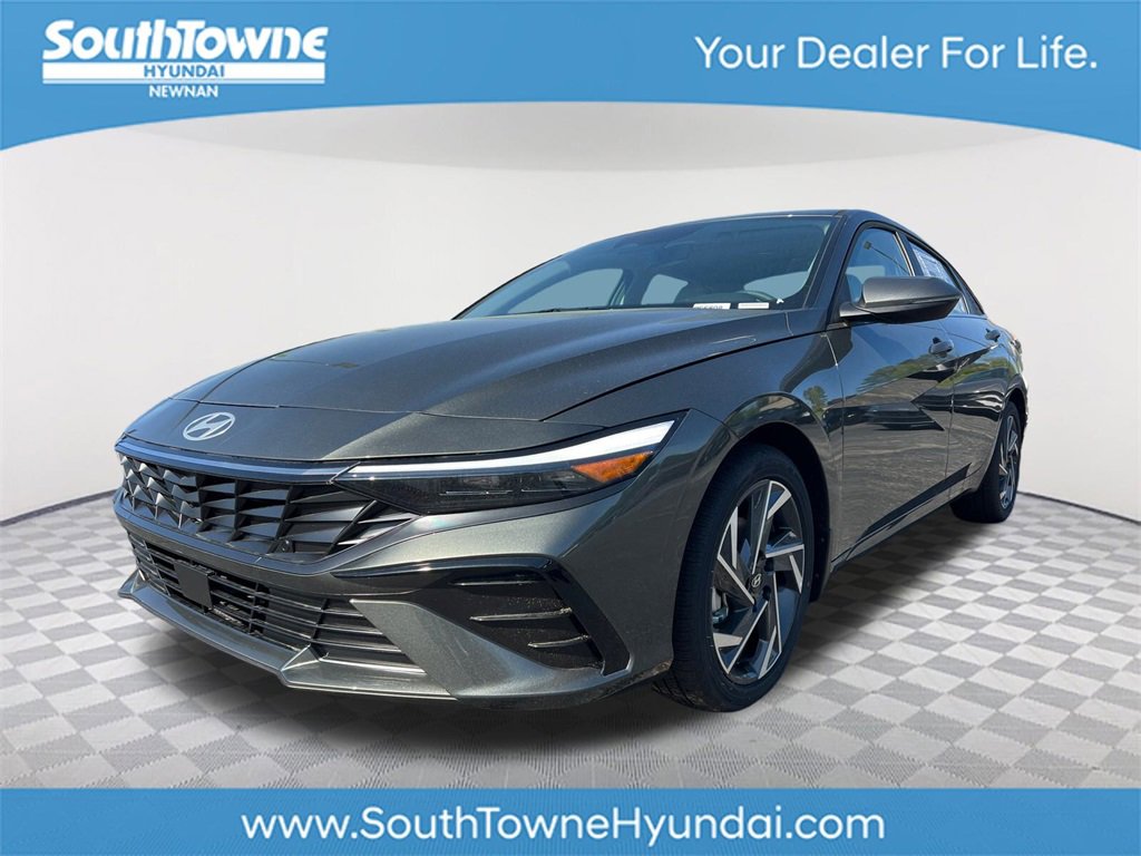 Used 2025 Hyundai Elantra Limited