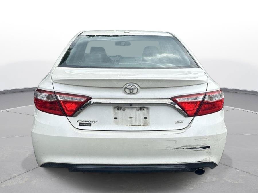 Used 2016 Toyota Camry SE FWD image 7