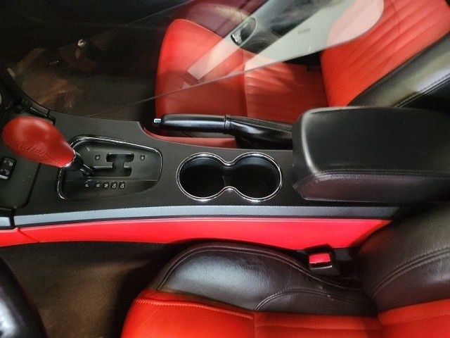 Used 2005 Ford Thunderbird image 22