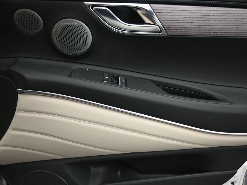 New 2026 Genesis GV80 2.5T Advanced image 11