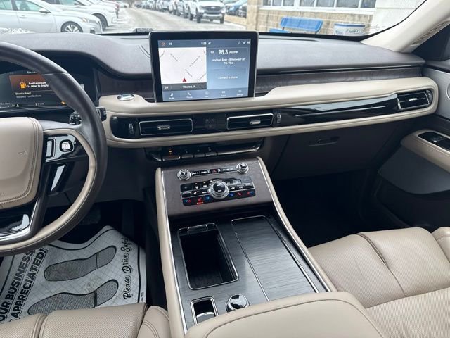 Used 2020 Lincoln Aviator Reserve w/ Equipment Group 202A image 20