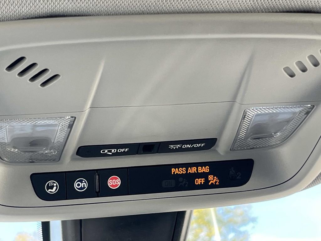 Used 2022 Chevrolet Malibu LT image 29