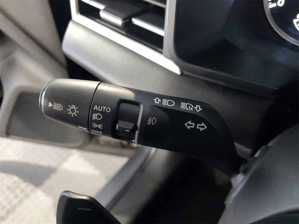 Used 2024 Mitsubishi Outlander SE image 27