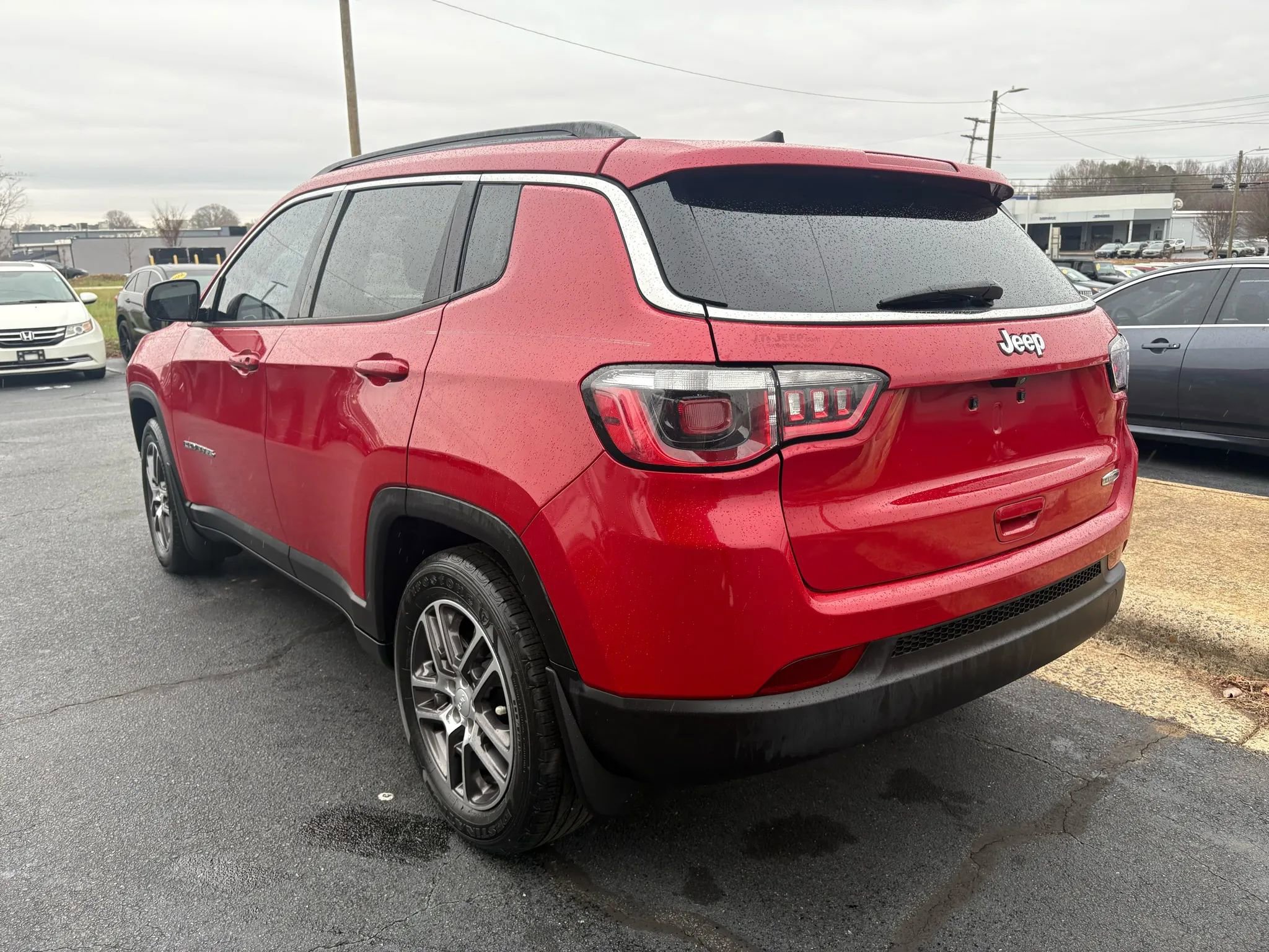 Used 2019 Jeep Compass Latitude image 5