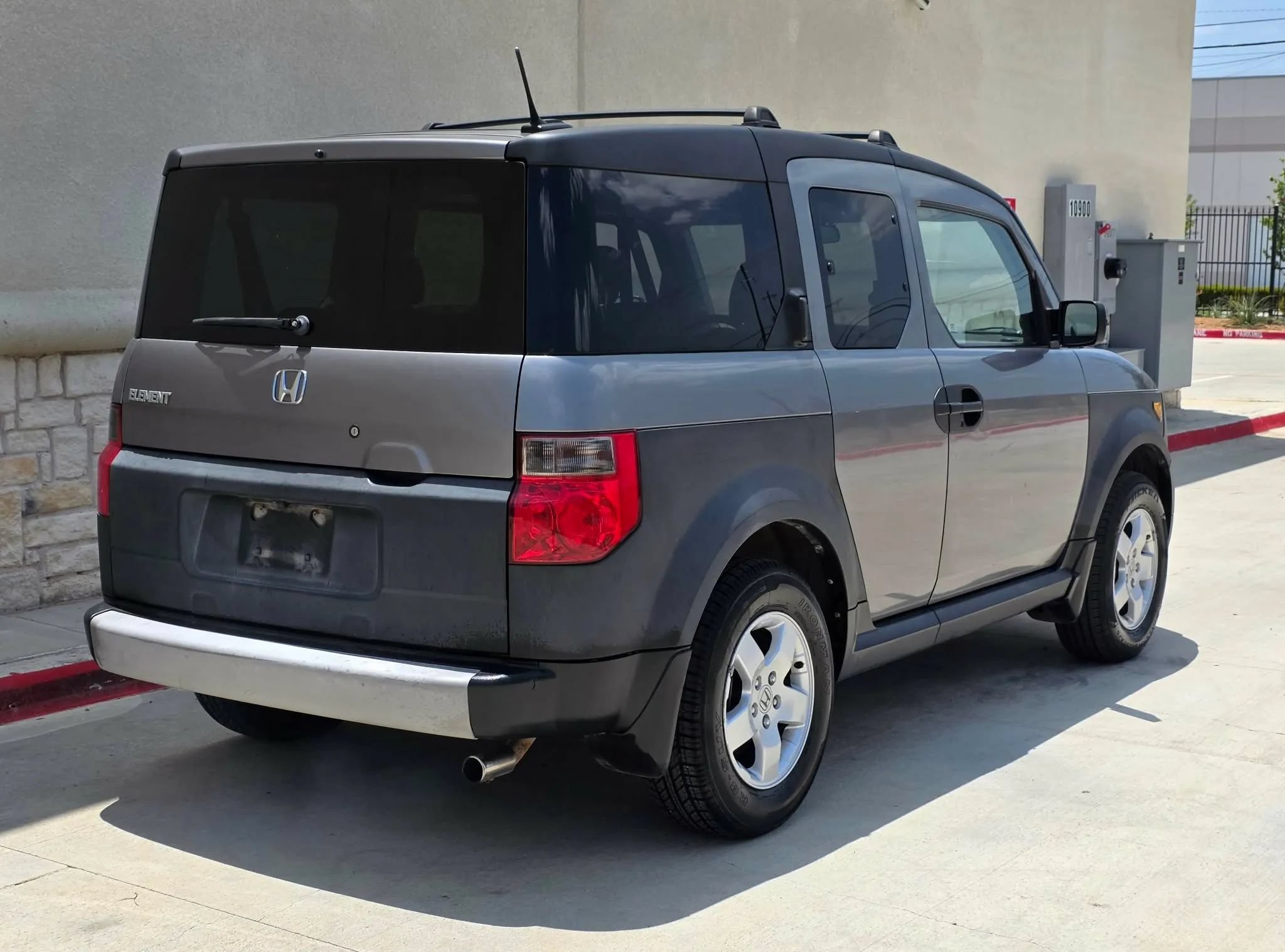 Used 2005 Honda Element EX image 3