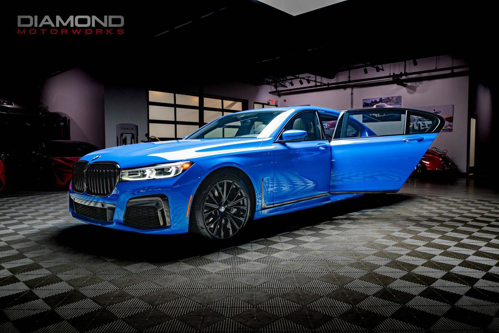 Used 2021 BMW 750i xDrive w/ Executive Package image 51