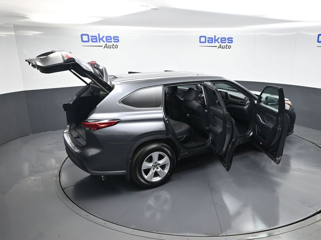 Used 2020 Toyota Highlander LE image 58