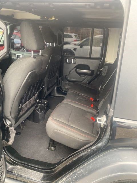 Used 2021 Jeep Wrangler Unlimited Rubicon w/ Cold Weather Group image 9
