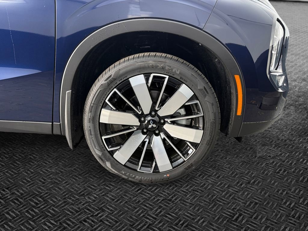 New 2026 Mitsubishi Outlander SE AWD/4WD image 11