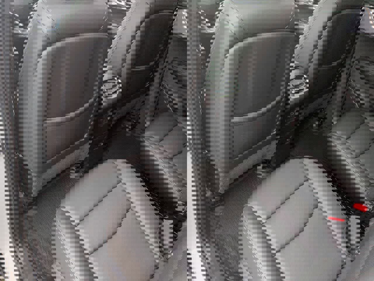 Used 2023 Cadillac XT6 Premium Luxury w/ LPO, Floor Liner Package image 18