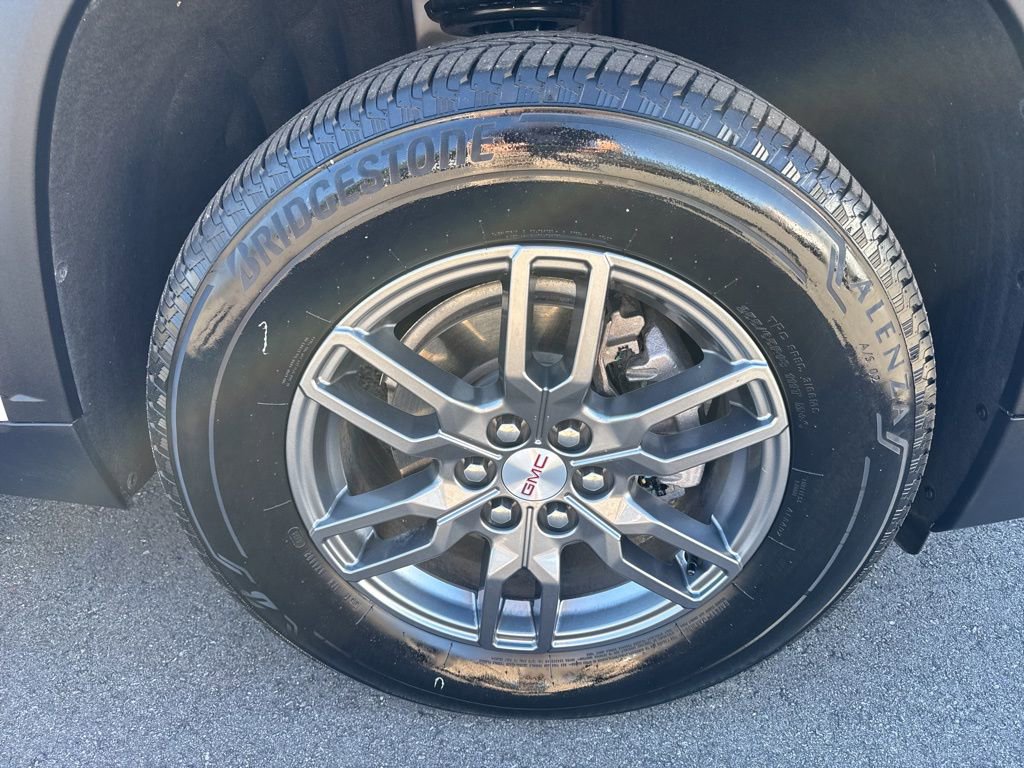 Used 2025 GMC Acadia Elevation FWD image 34
