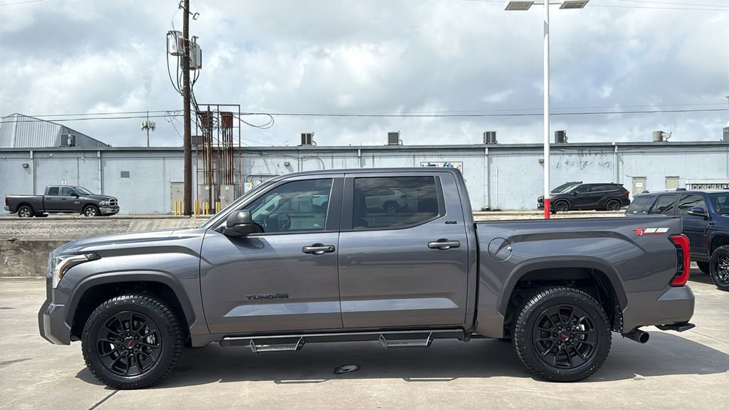 Used 2024 Toyota Tundra SR5 w/ SR5 Premium Package RWD image 2