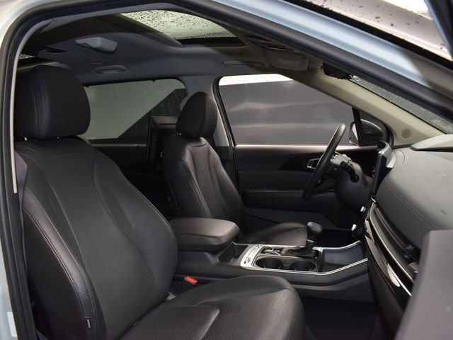 Certified 2025 Kia Carnival SX Prestige image 14