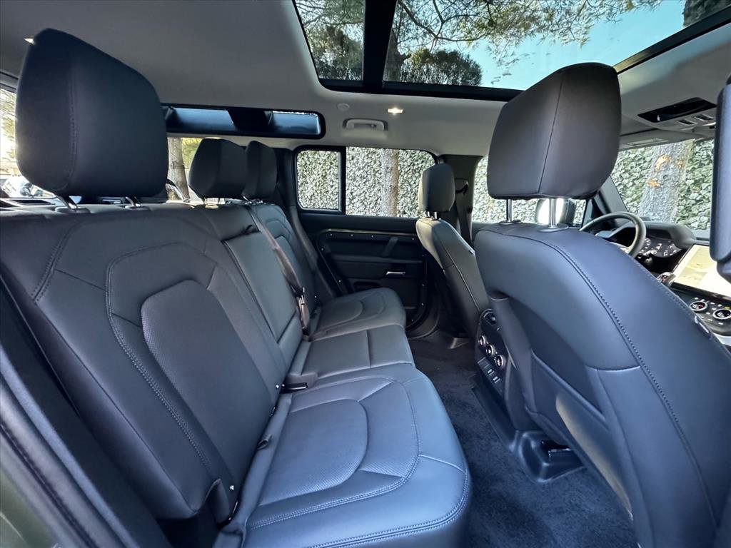 Used 2026 Land Rover Defender 110 S image 23