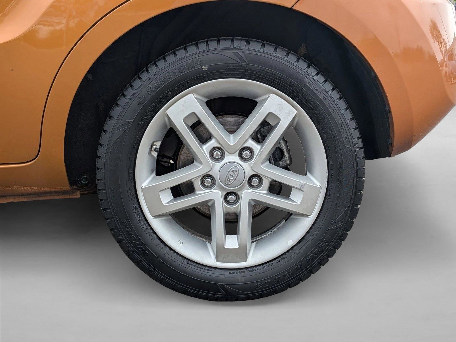Used 2011 Kia Soul + w/ Audio Pkg FWD image 21