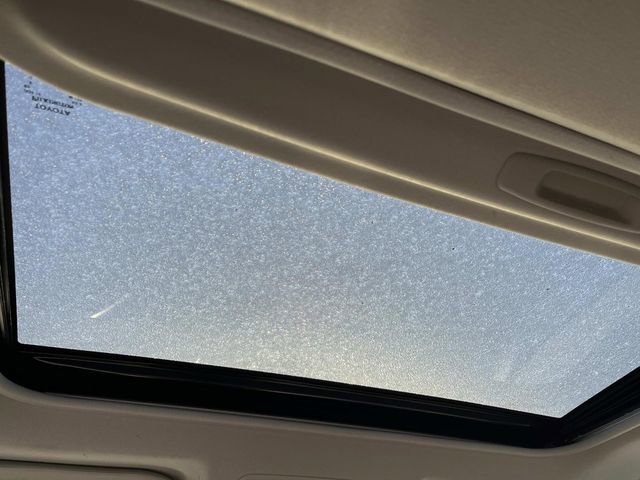 Used 2020 Toyota RAV4 XLE Premium image 16