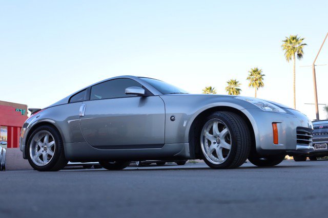 Used 2006 Nissan 350Z Enthusiast w/ (N93) Cargo Convenience Pkg image 12