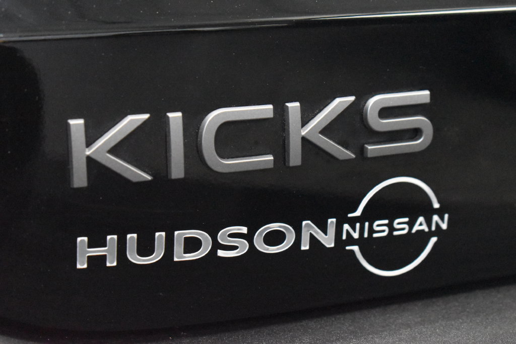 Used 2025 Nissan Kicks S AWD/4WD image 8
