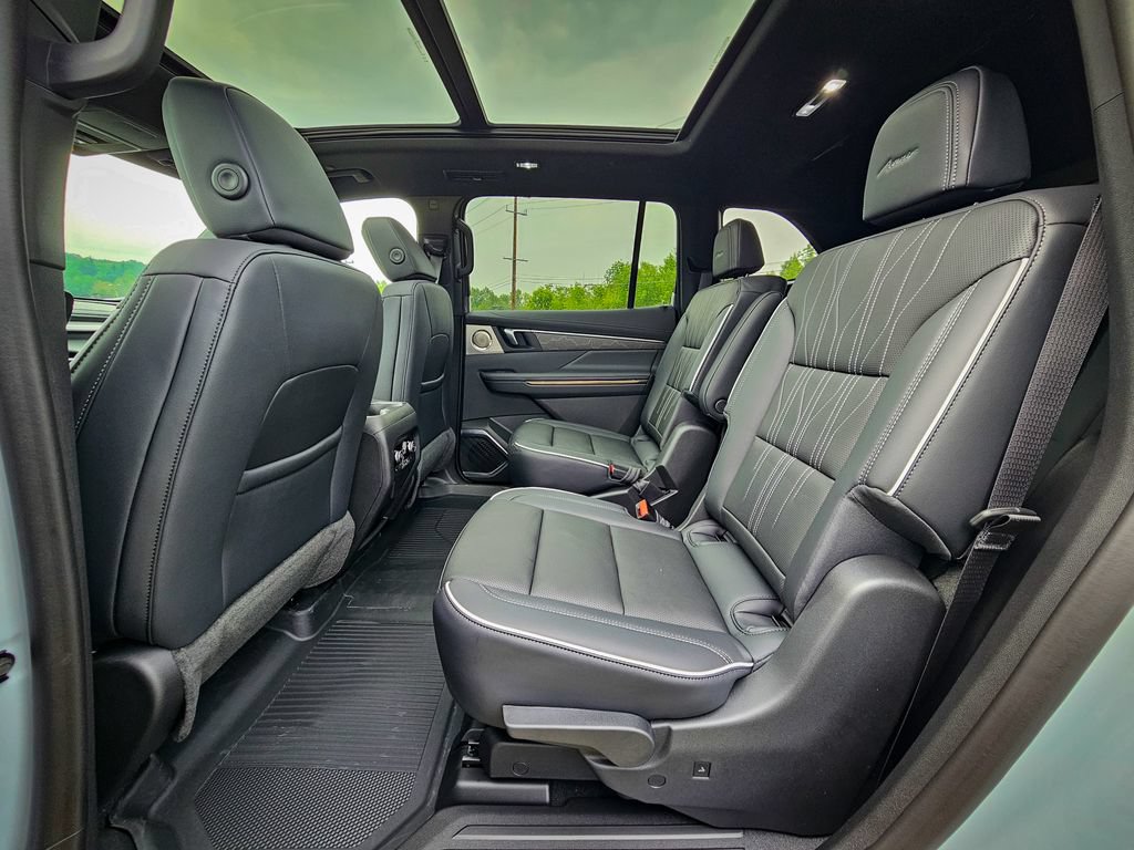 New 2026 Buick Enclave Avenir w/ Super Cruise Package AWD/4WD image 35